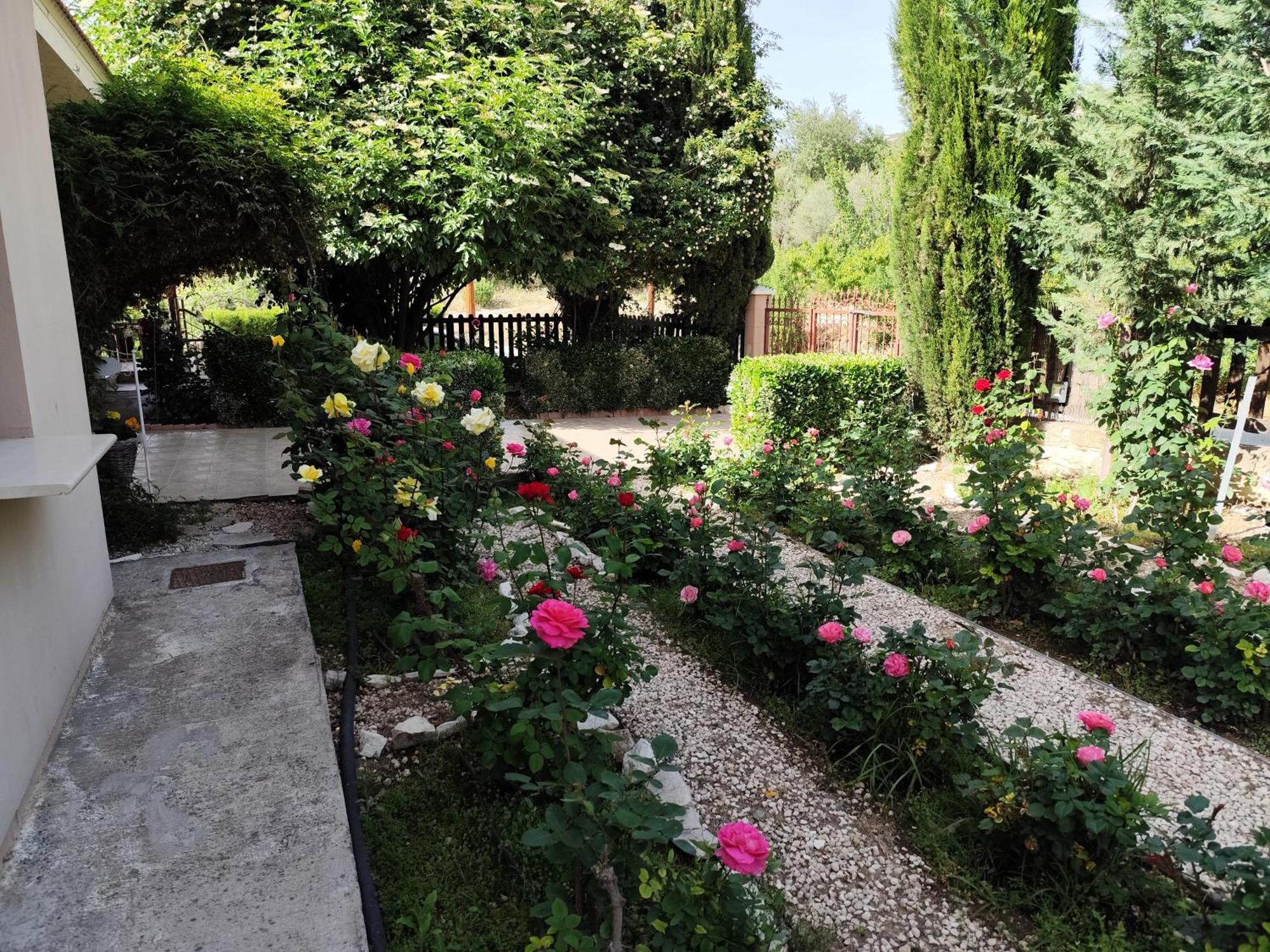 Roses Villa Trimiklini Exterior foto